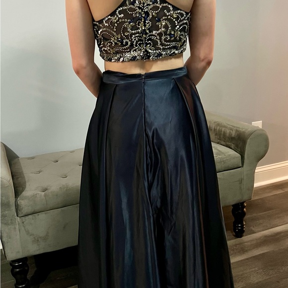 Formal Prom Dress - 2-Piece w/ Pockets - Size S - Picture 4 of 5